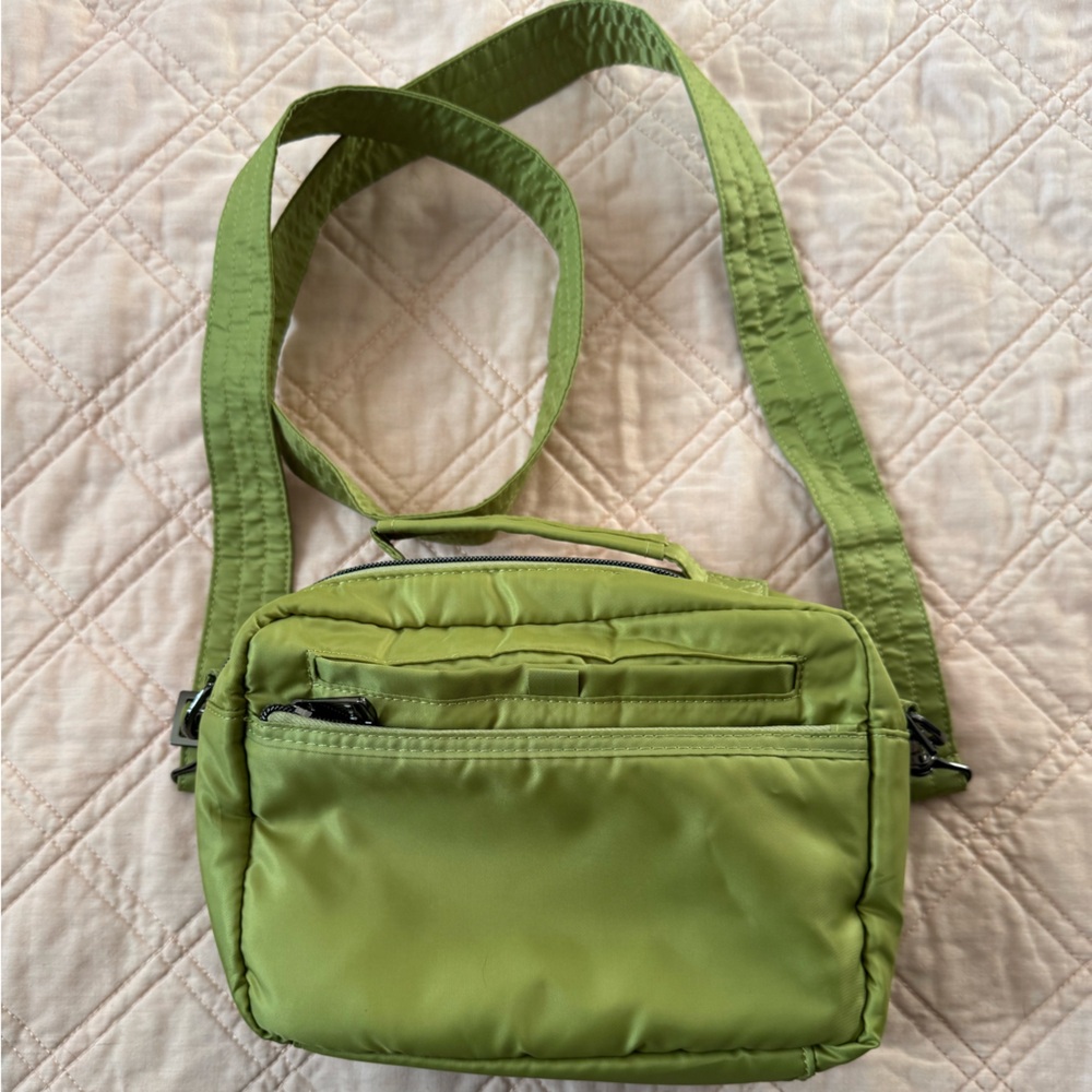Lug Green Quilted Crossbody Bag - Picture 3 of 4